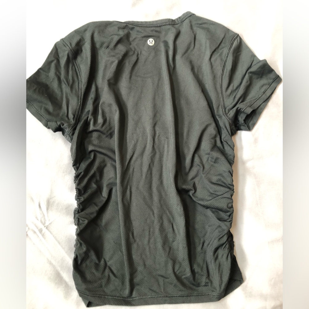 Lululemon top